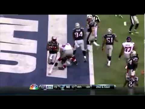 Ahmad Bradshaw accidentally scores in Super Bowl XLVI