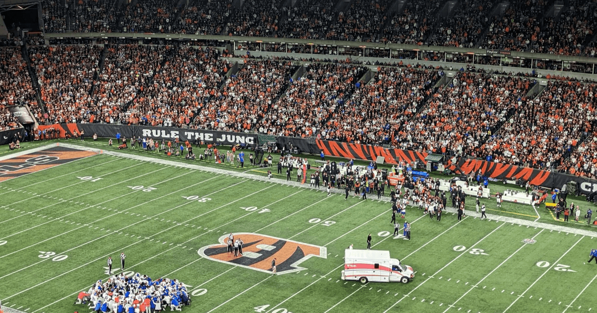 Damar Hamlinの試合中心停止 (Damar Hamlin cardiac arrest)